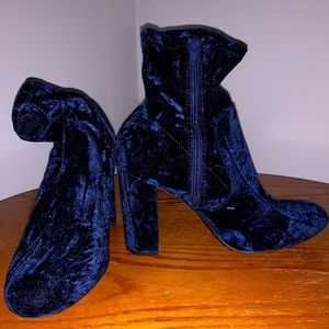 Size 10 blue boot